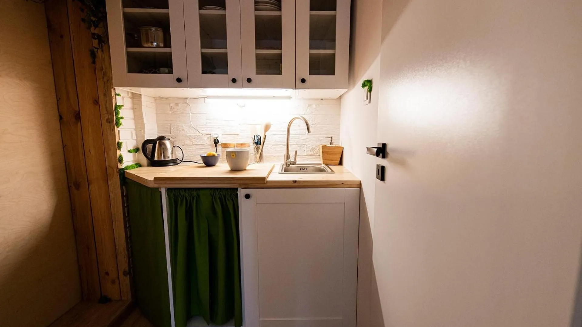 Niewielkie Przytulne Poddasze Z Widokiem Na Ratusz Poznan Apartamento